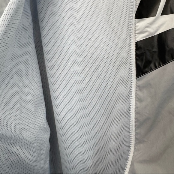 Nike Sportswear GXl Windrunner Full Zip Jacket Big Swoosh 902351-012 Size Small - Picture 9 of 11